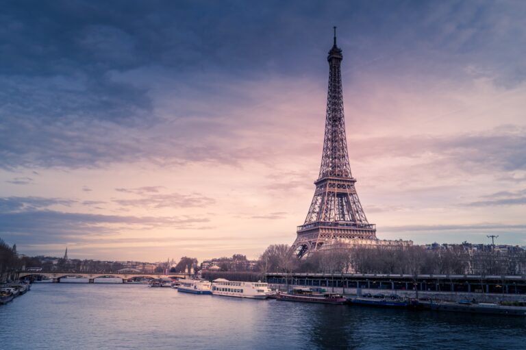 7-Best-Things-About-Runnning-the-Paris-Marathon
